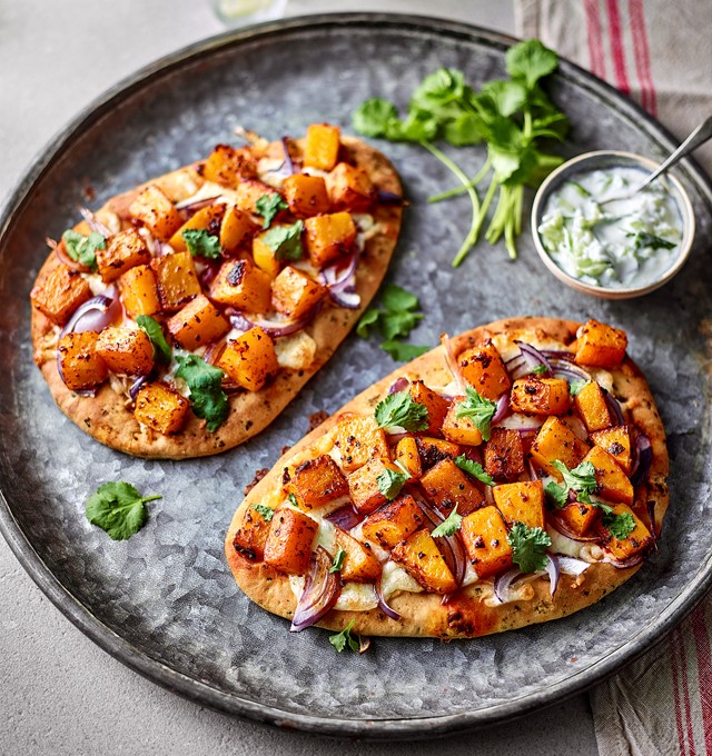 MF48264 GC Standard Naan Tandoori Squash Naan Pizza 1