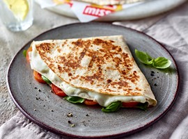 Melting Mozzarella & Pesto Wrap Hack
